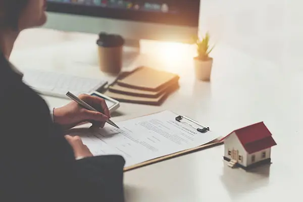 为什么西方强调法律